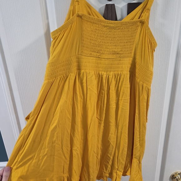Torrid Yellow Challis Tie-Front Romper- Size 1x - Picture 9 of 11